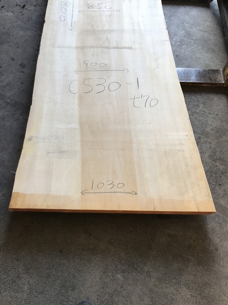 3704C530-1
