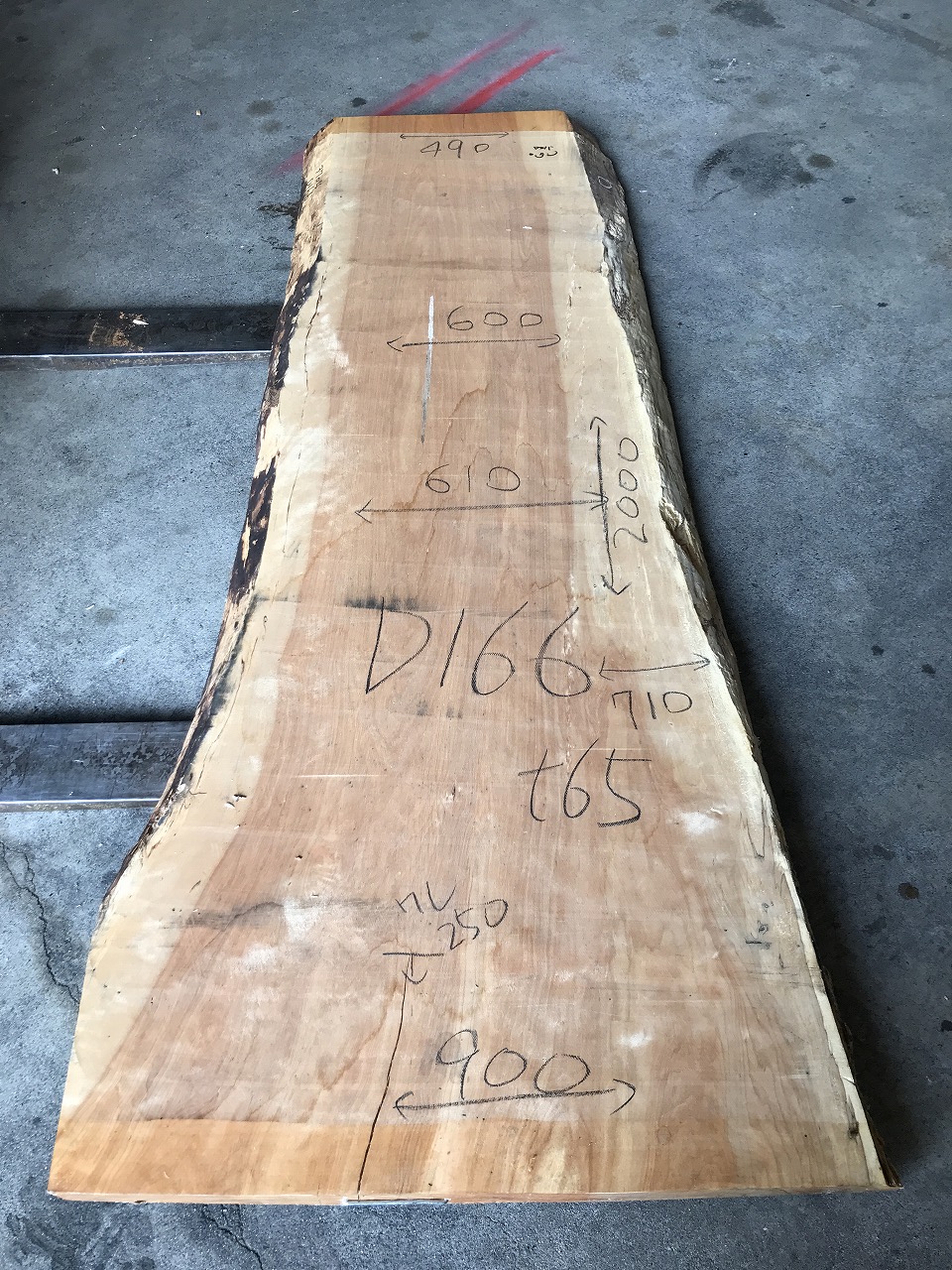 3704D166