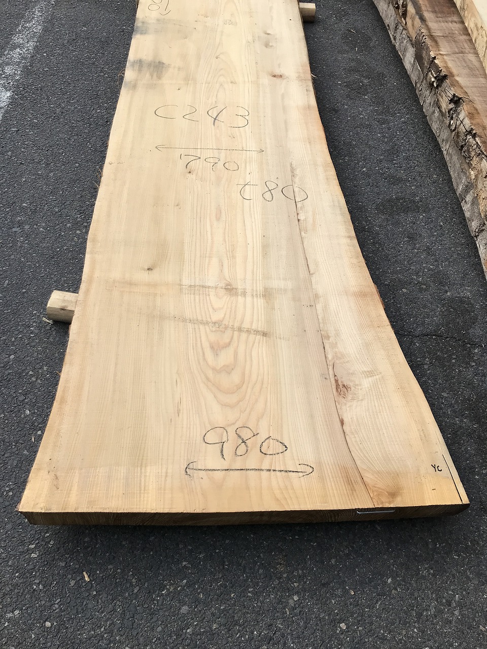 3705C243