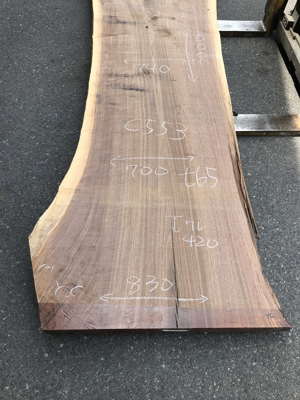 3705C553