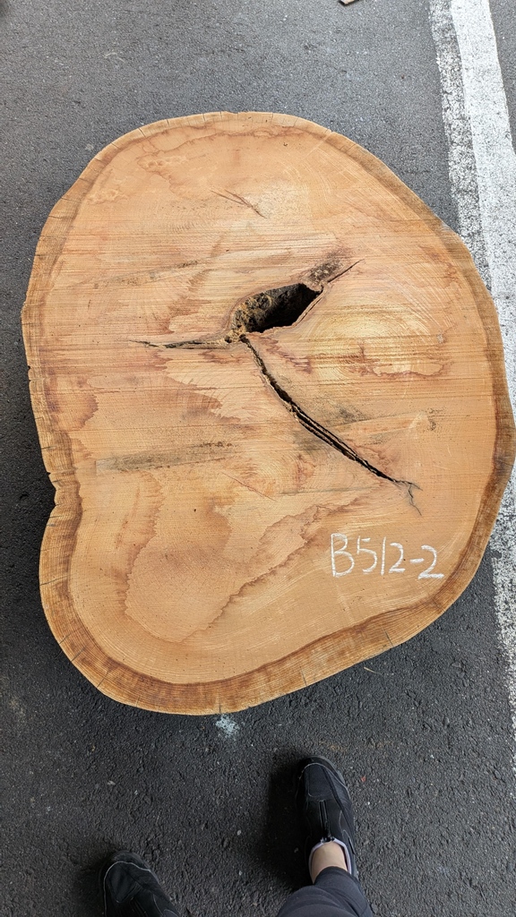 3706B512-2