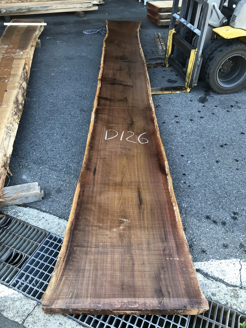 3709D126