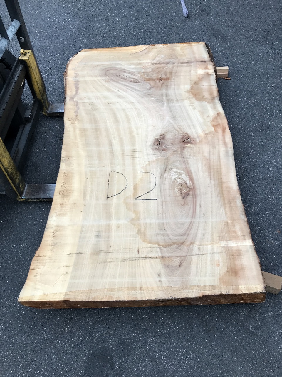 3709D2