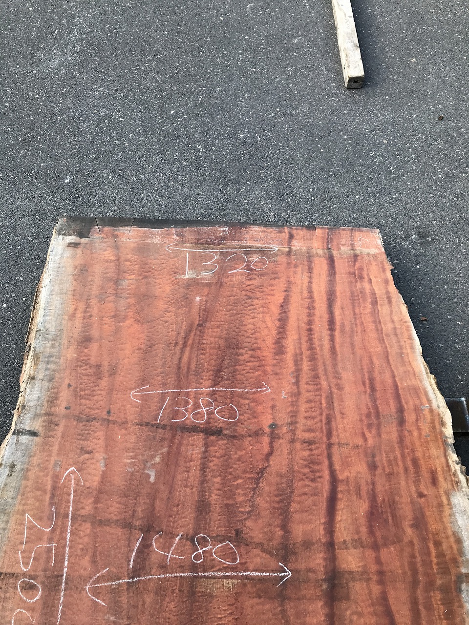 3711C742