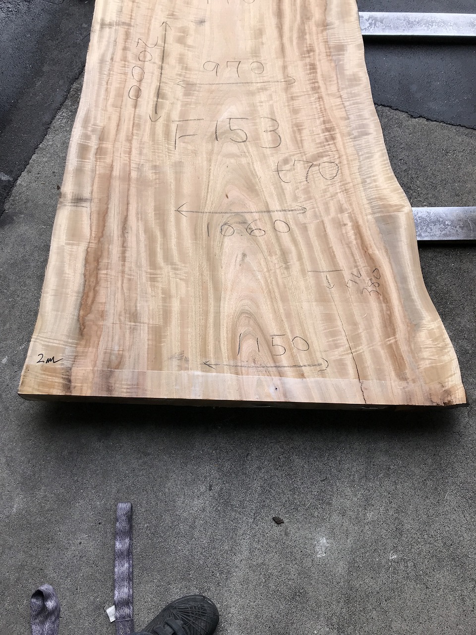 3711F153